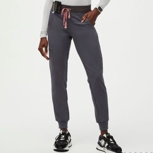Figs zamora jogger scrubs charcoal gray